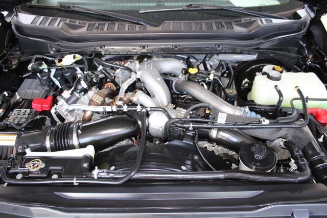 Used 2024 Ford F250 Lariat w/ Black Appearance Package image 28