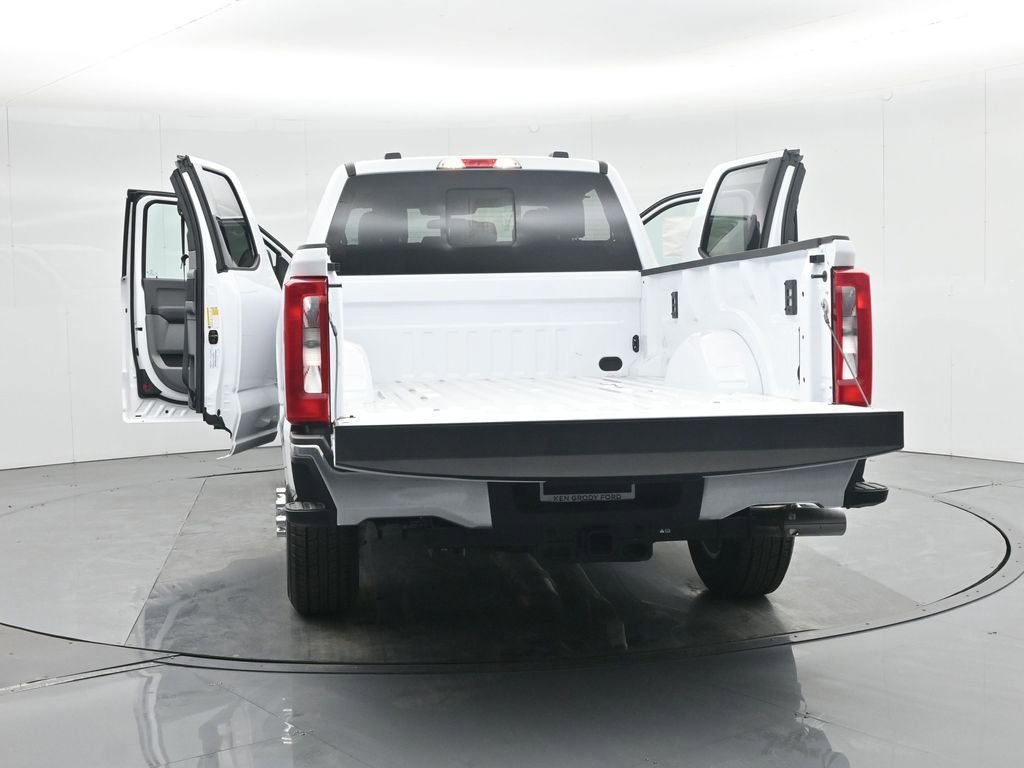 New 2026 Ford F350 XLT image 36