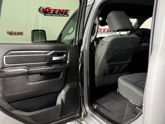 Used 2024 RAM 2500 Big Horn w/ Sport Appearance Package image 26