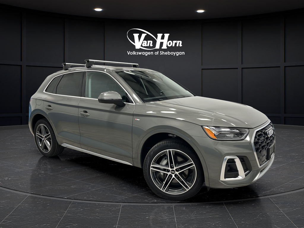Used 2024 Audi Q5 e Premium w/ Convenience Package
