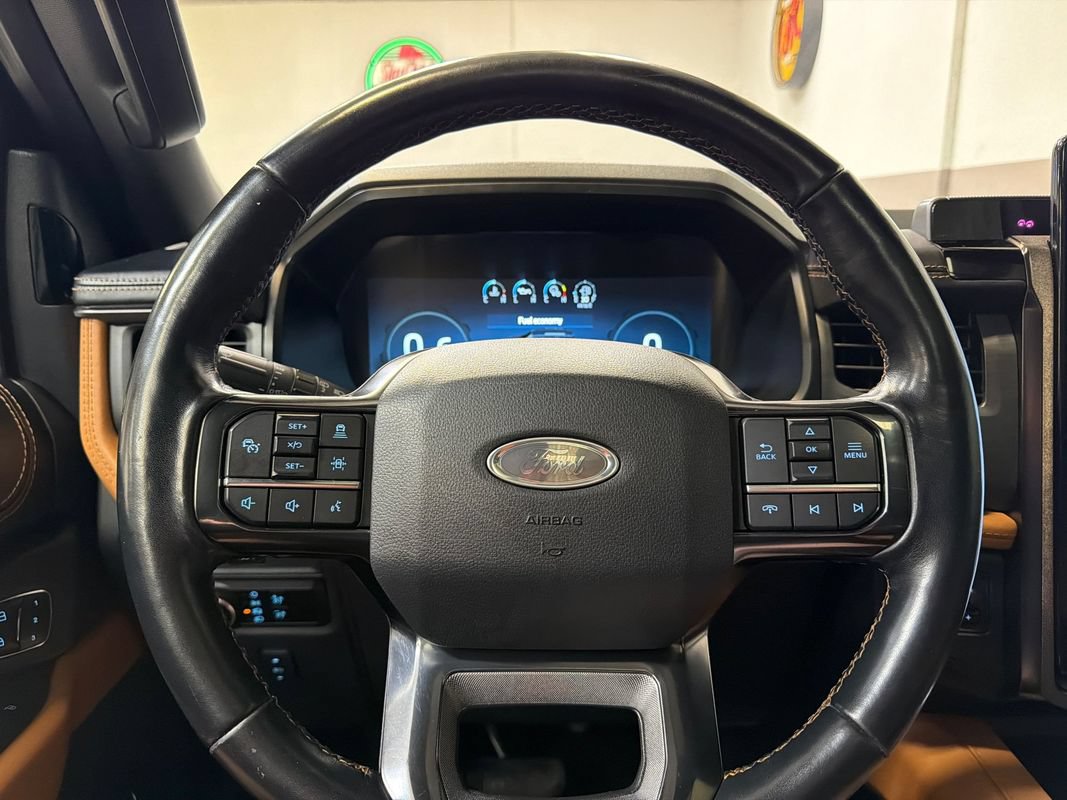 Used 2023 Ford Expedition Platinum AWD/4WD image 23