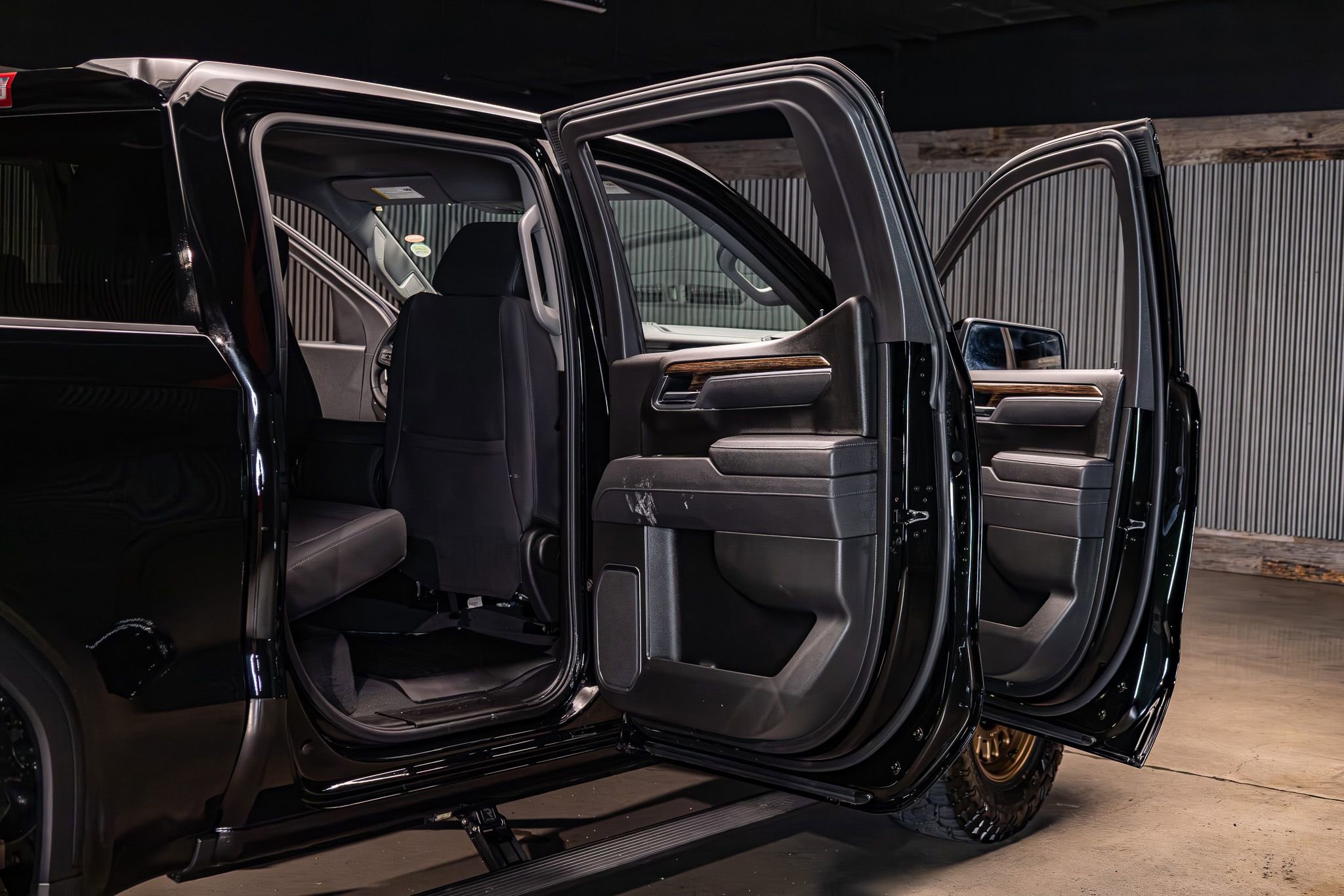 Used 2025 GMC Sierra 1500 Elevation image 28