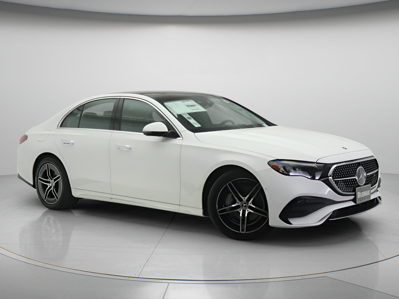 New 2026 Mercedes-Benz E 450 4MATIC Sedan image 1