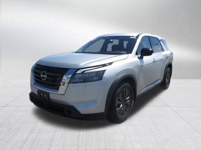 Used 2023 Nissan Pathfinder S AWD/4WD image 7
