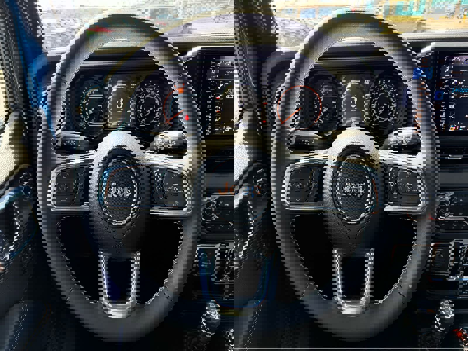 Used 2025 Jeep Wrangler Sahara w/ Safety Group image 19