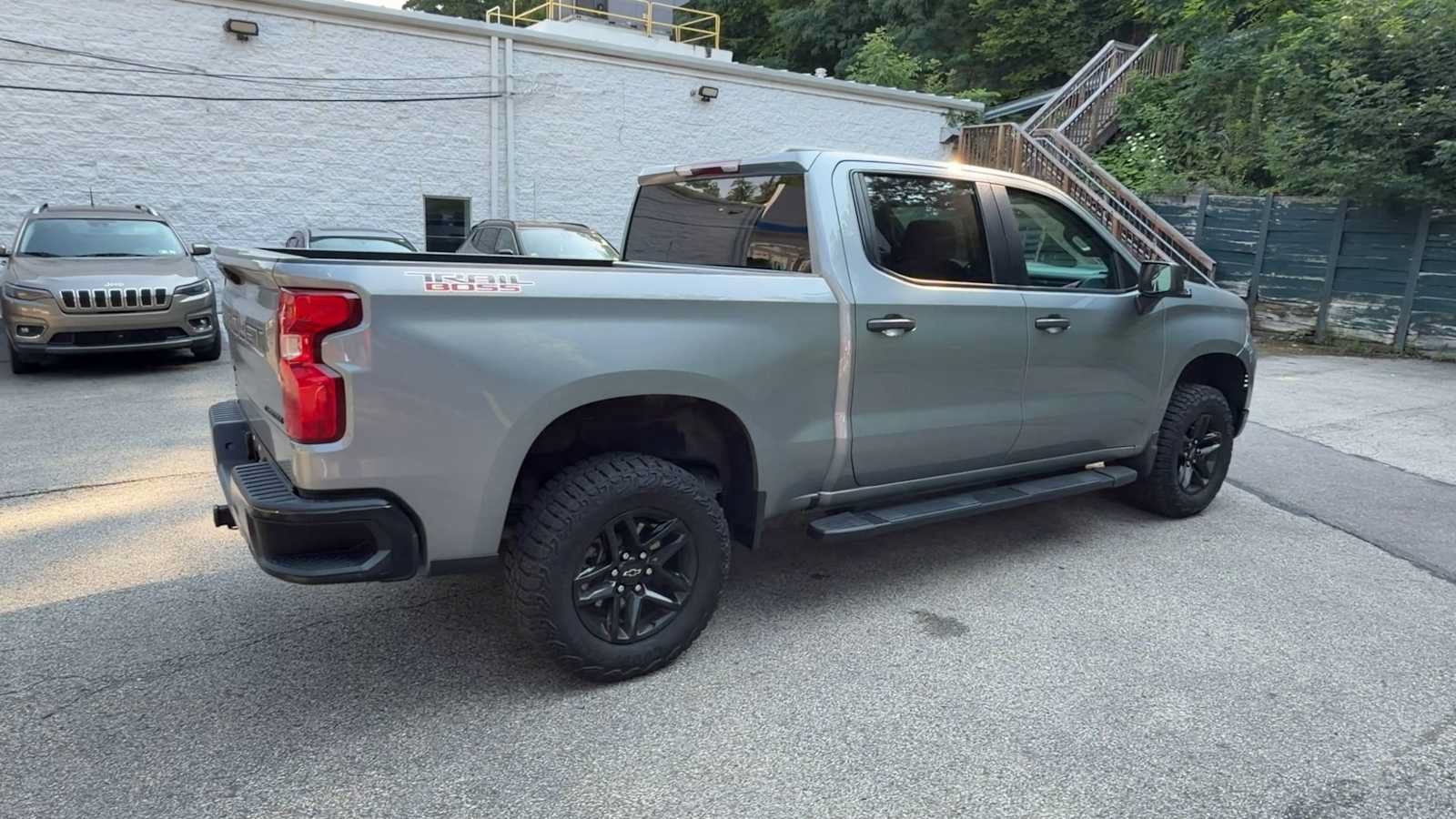 Certified 2024 Chevrolet Silverado 1500 Custom Trail Boss w/ LPO, Dark Essentials Package AWD/4WD image 8
