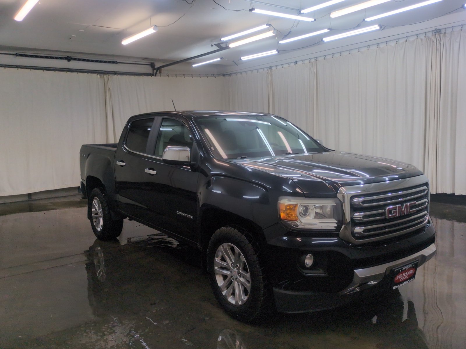 Used 2016 GMC Canyon SLT w/ Driver Alert Package AWD/4WD image 3