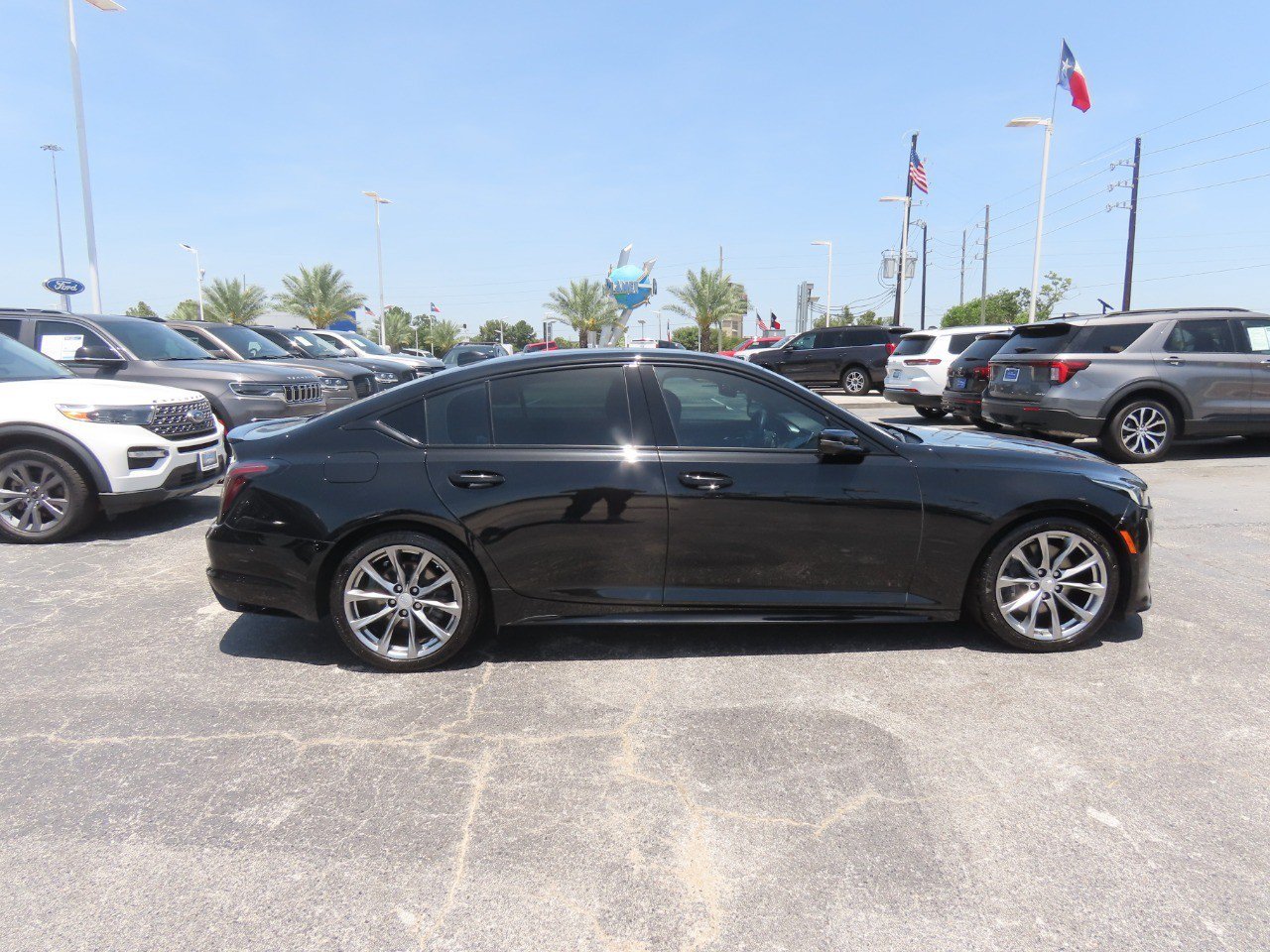 Used 2023 Cadillac CT5 V w/ Premium Package RWD image 10