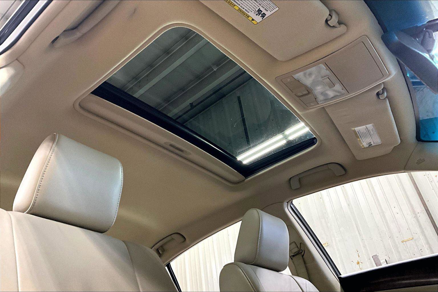 Used 2012 Toyota Avalon 4DR SDN image 23