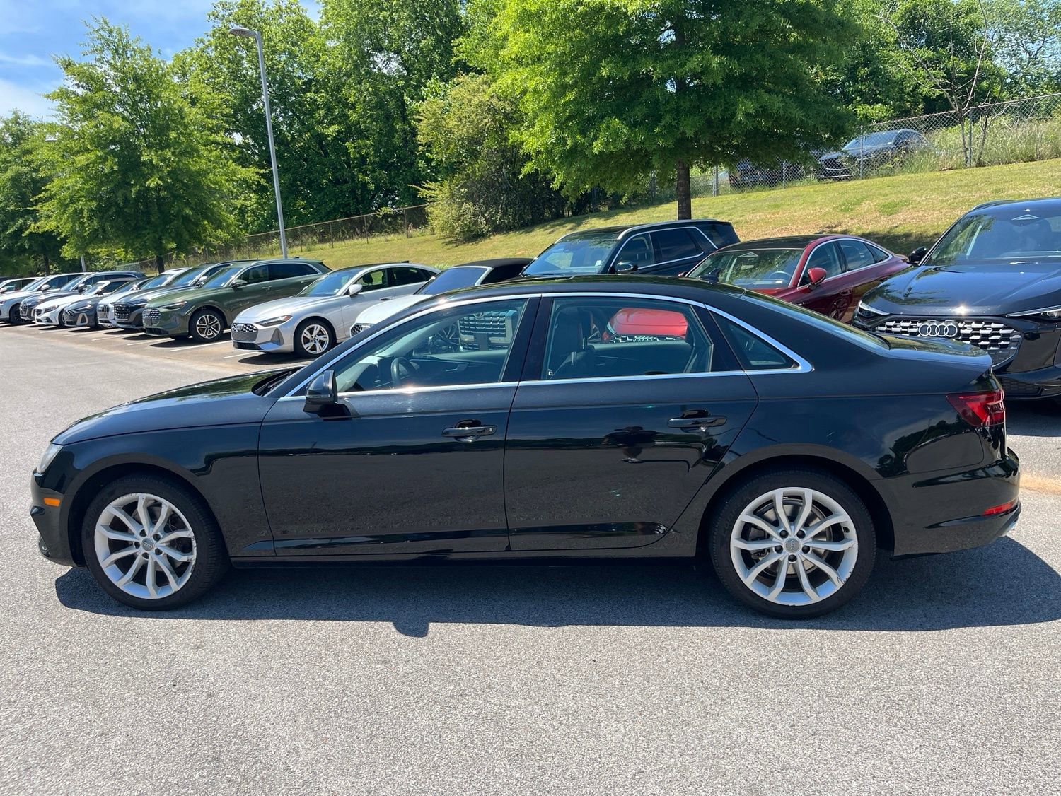 Used 2019 Audi A4 2.0T Premium w/ Convenience Package FWD image 8