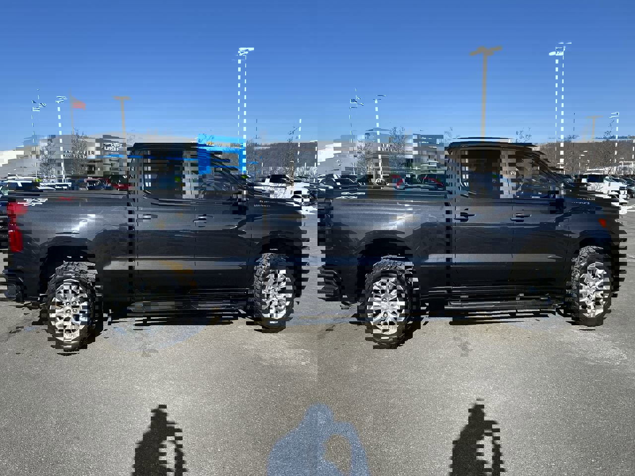 Used 2023 Chevrolet Silverado 1500 Custom image 8