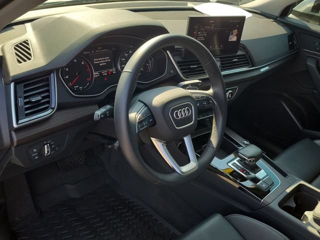 Used 2024 Audi Q5 2.0T Premium AWD/4WD image 21