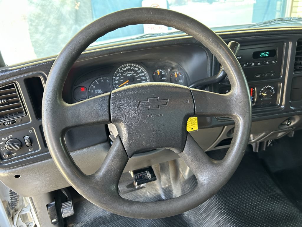 Used 2007 Chevrolet Silverado 3500 2WD Regular Cab image 5
