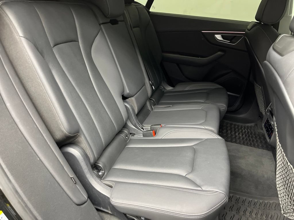 Used 2022 Audi Q8 Prestige w/ Prestige Package AWD/4WD image 22