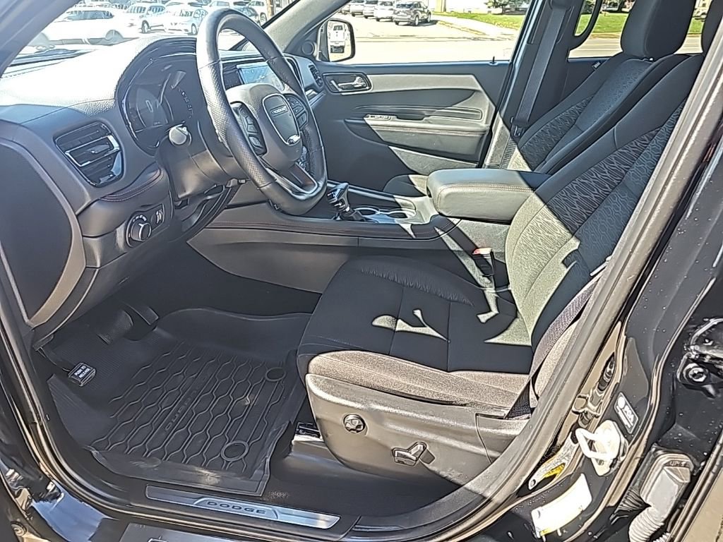 Certified 2025 Dodge Durango R/T w/ Trailer Tow Group IV image 15