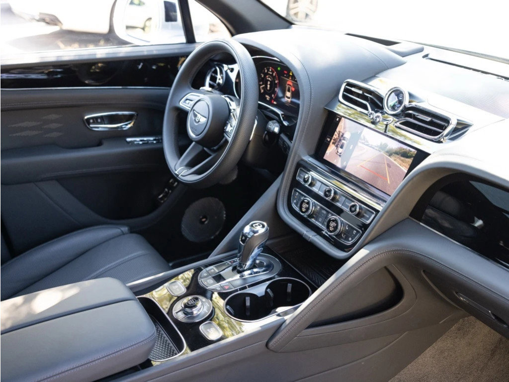 Certified 2024 Bentley Bentayga Extended Wheelbase image 65