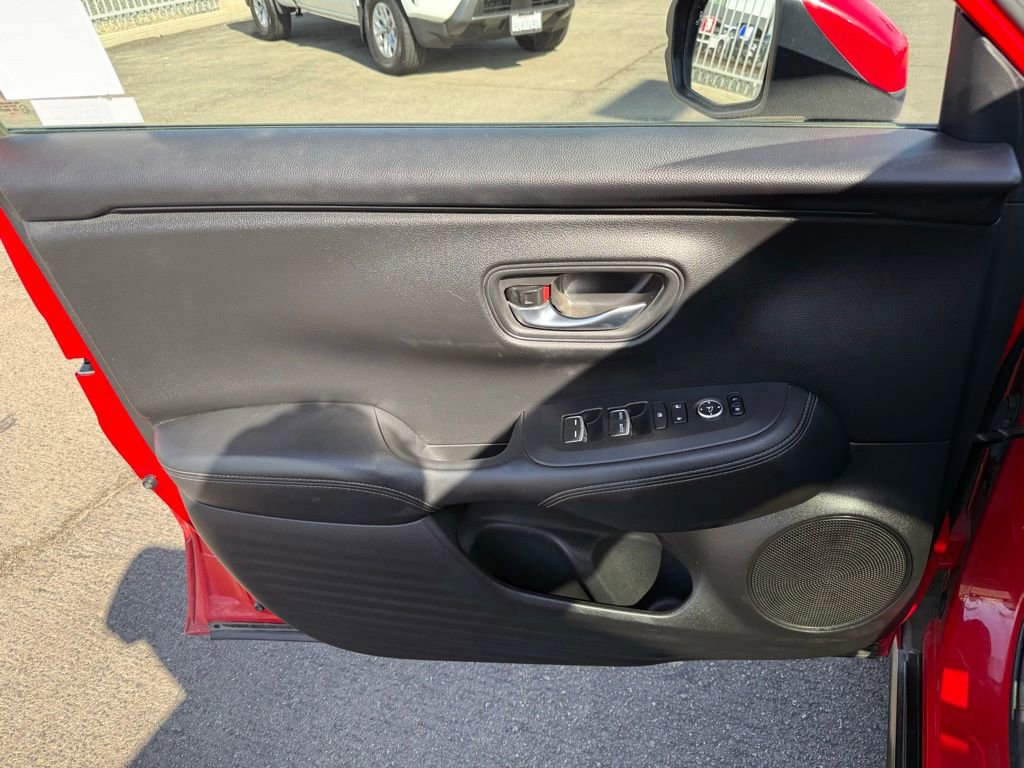 Used 2023 Honda HR-V EX-L image 18