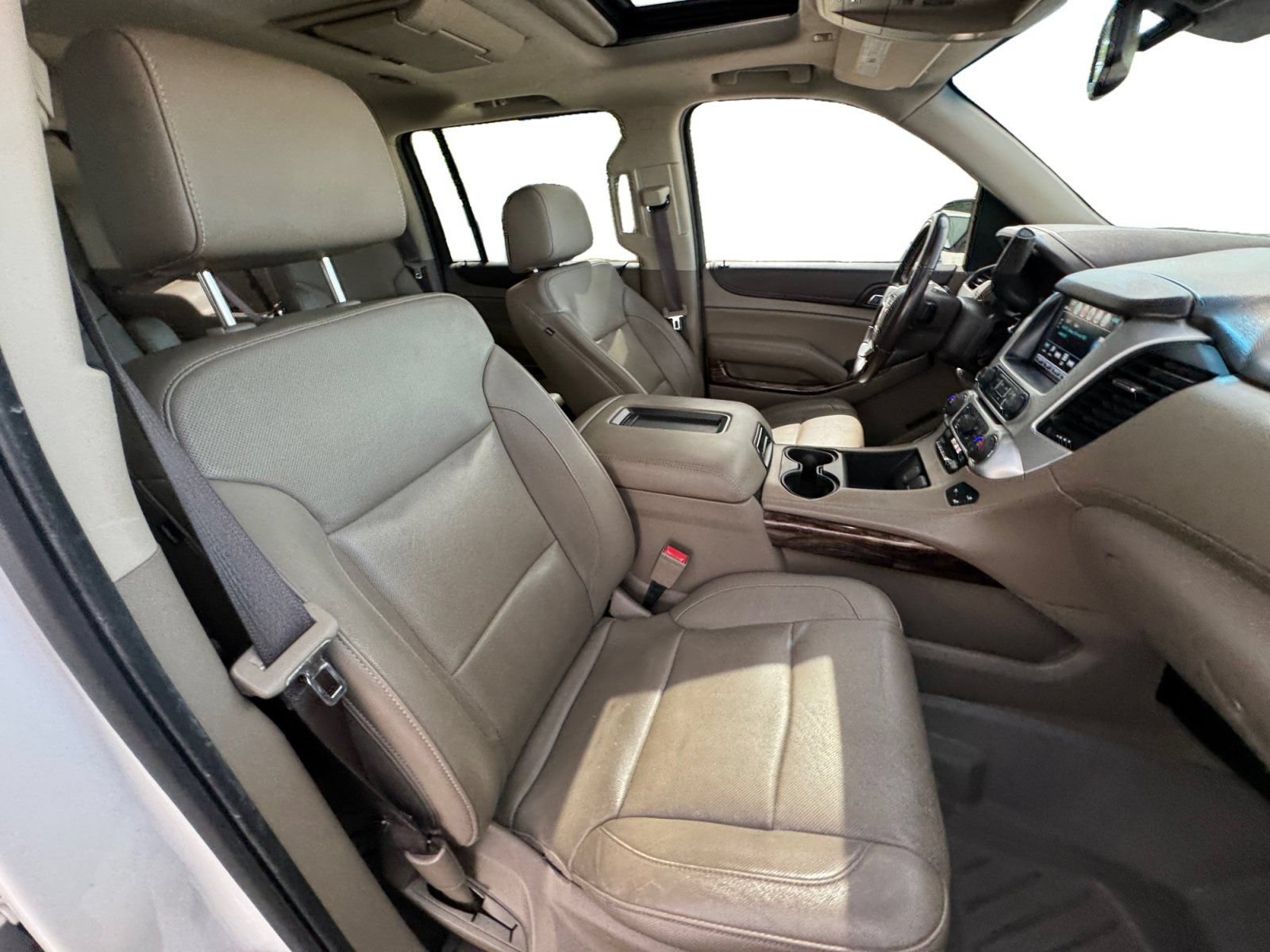 Used 2018 GMC Yukon XL SLT w/ Open Road Package RWD image 16