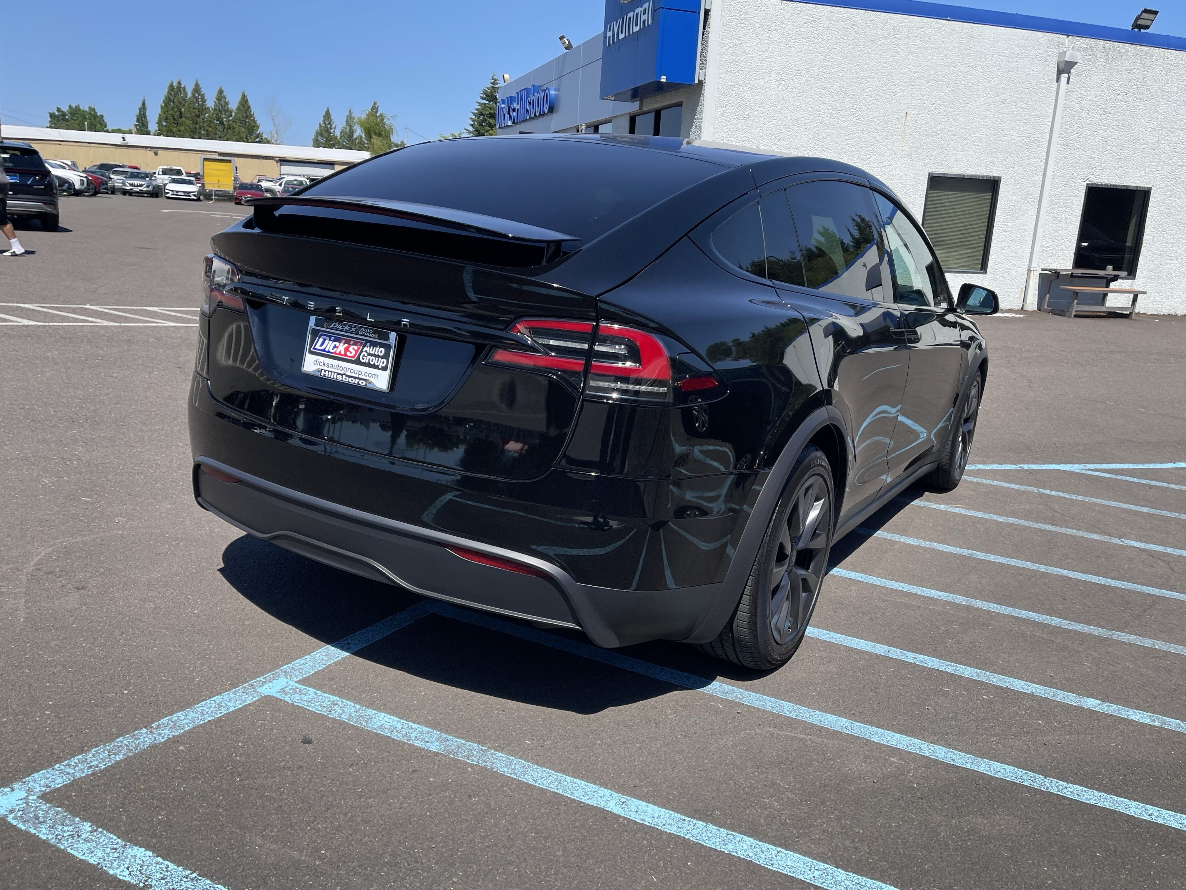 Used 2023 Tesla Model X AWD/4WD image 5