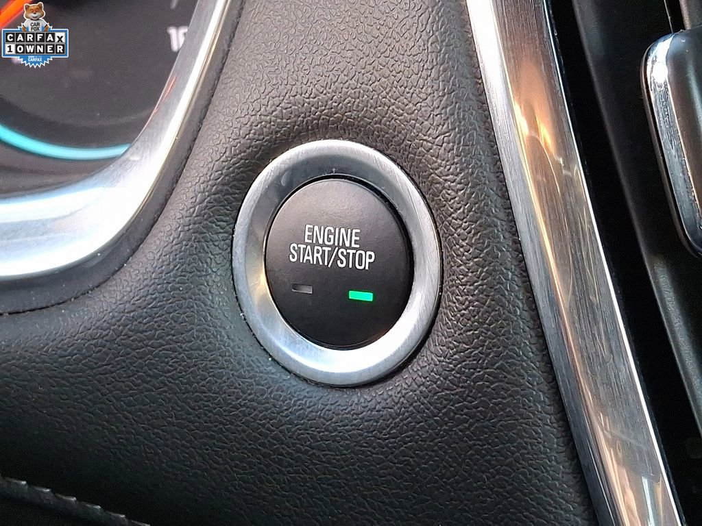 Used 2023 Chevrolet Traverse LT w/ Midnight/Sport Edition image 24