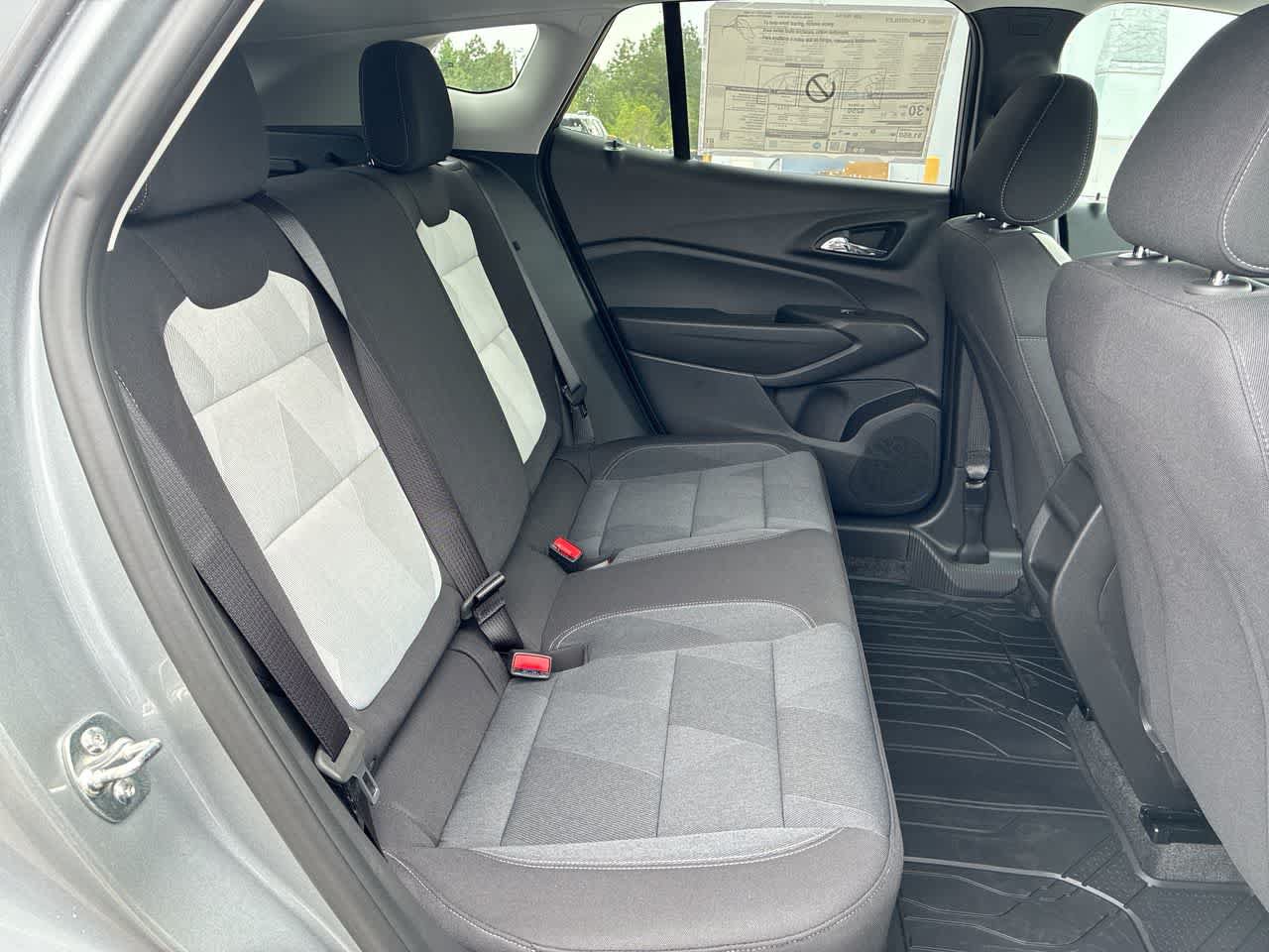 New 2026 Chevrolet Trax LS w/ LS Convenience Package FWD image 23