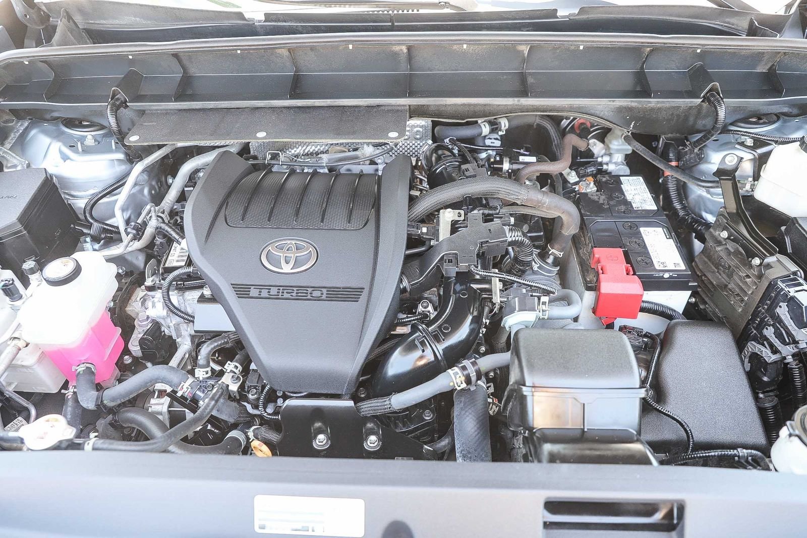 Used 2023 Toyota Highlander LE FWD image 26