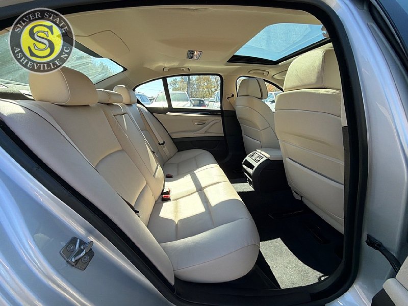 Used 2011 BMW 535i Sedan RWD image 17