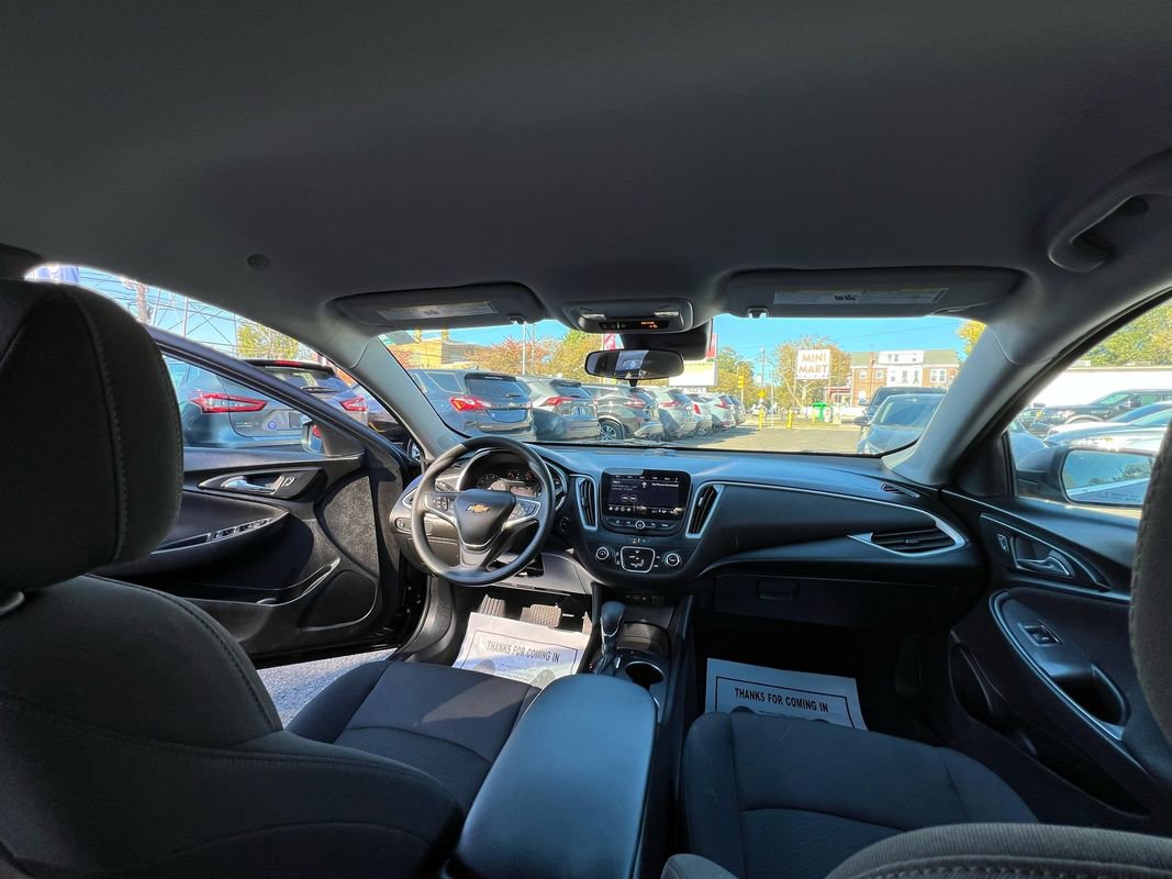 Used 2023 Chevrolet Malibu LS FWD image 12