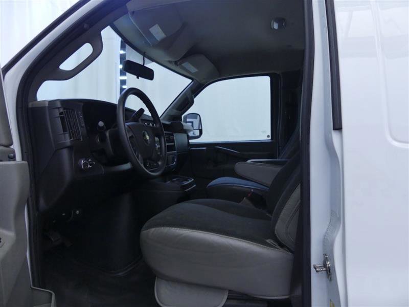 Used 2023 Chevrolet Express 2500 w/ Driver Convenience Package image 15