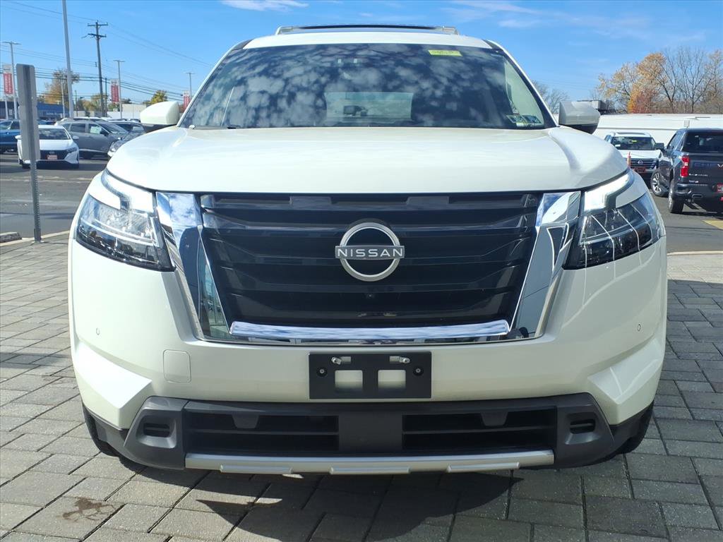 Certified 2023 Nissan Pathfinder Platinum image 9