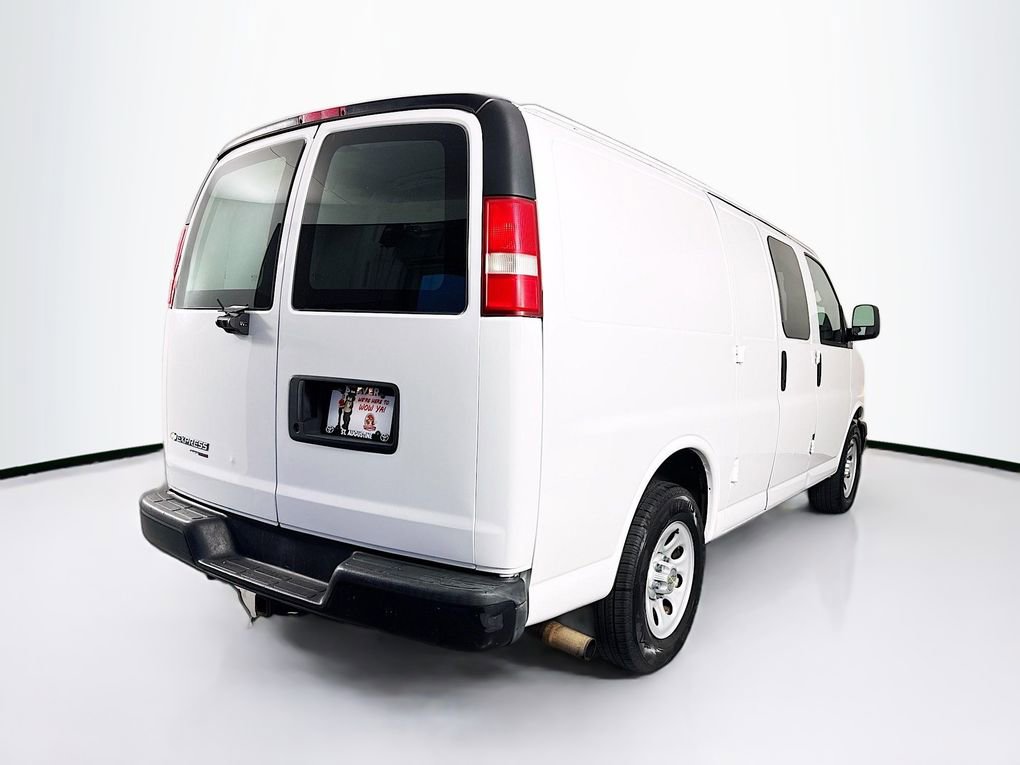 Used 2014 Chevrolet Express 1500 RWD image 10
