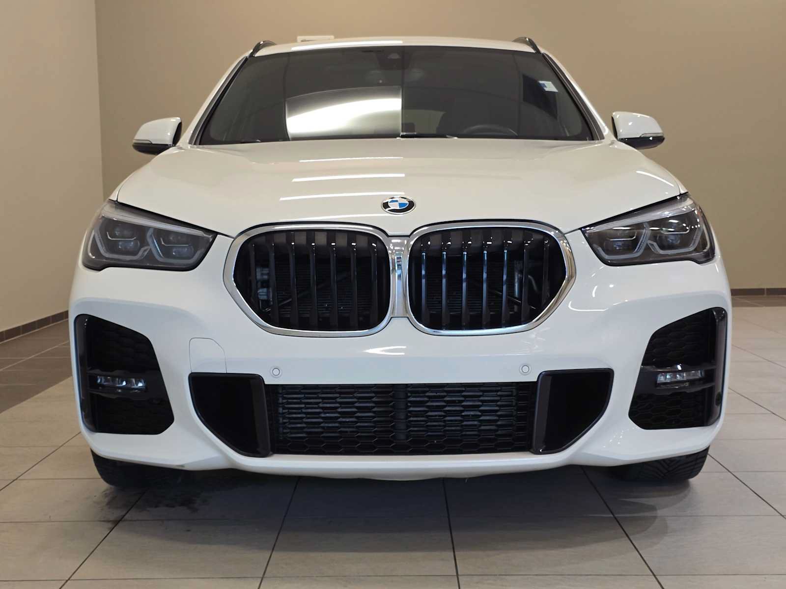 Used 2022 BMW X1 xDrive28i w/ M Sport Package AWD/4WD image 6