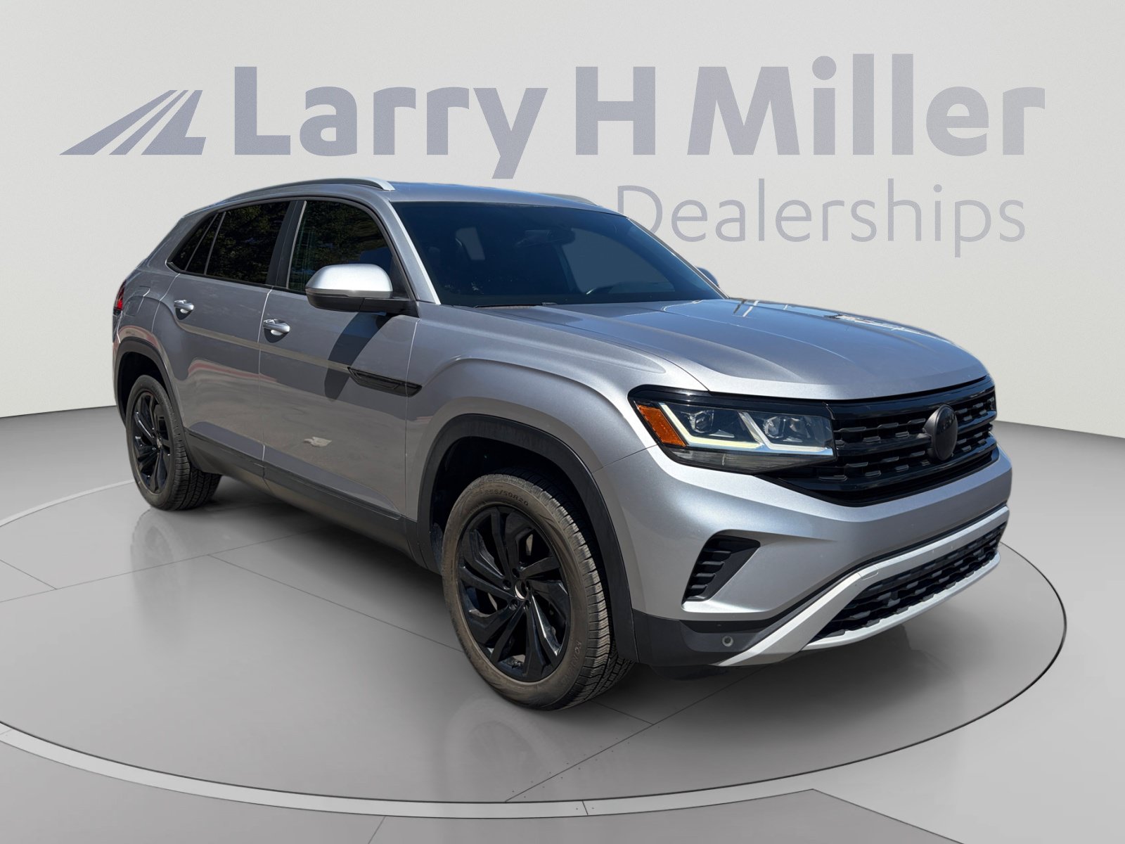 Used 2020 Volkswagen Atlas Cross Sport SE AWD/4WD image 7