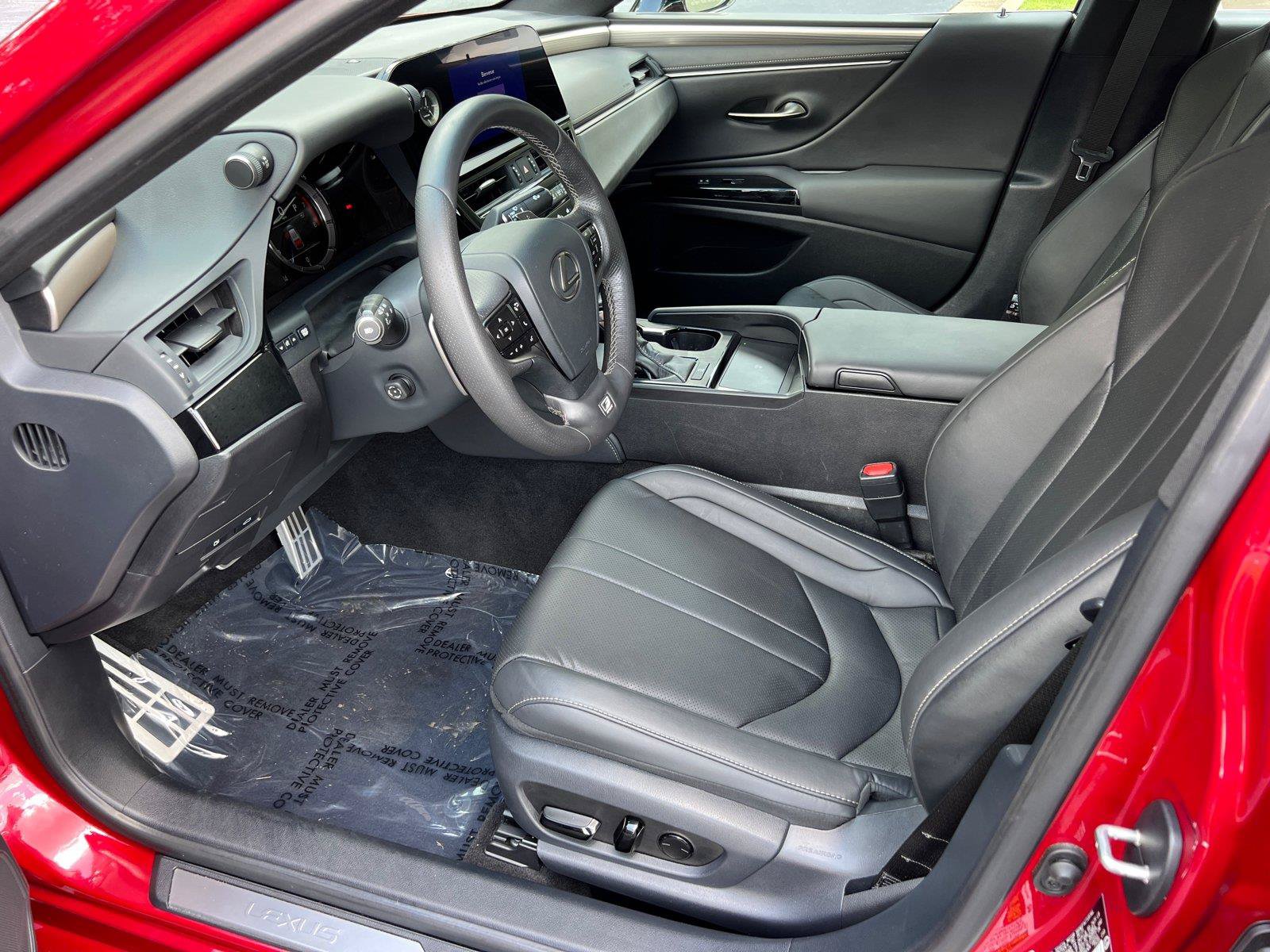 Certified 2024 Lexus ES 350 F Sport w/ Accessory Package (Z2) FWD image 9