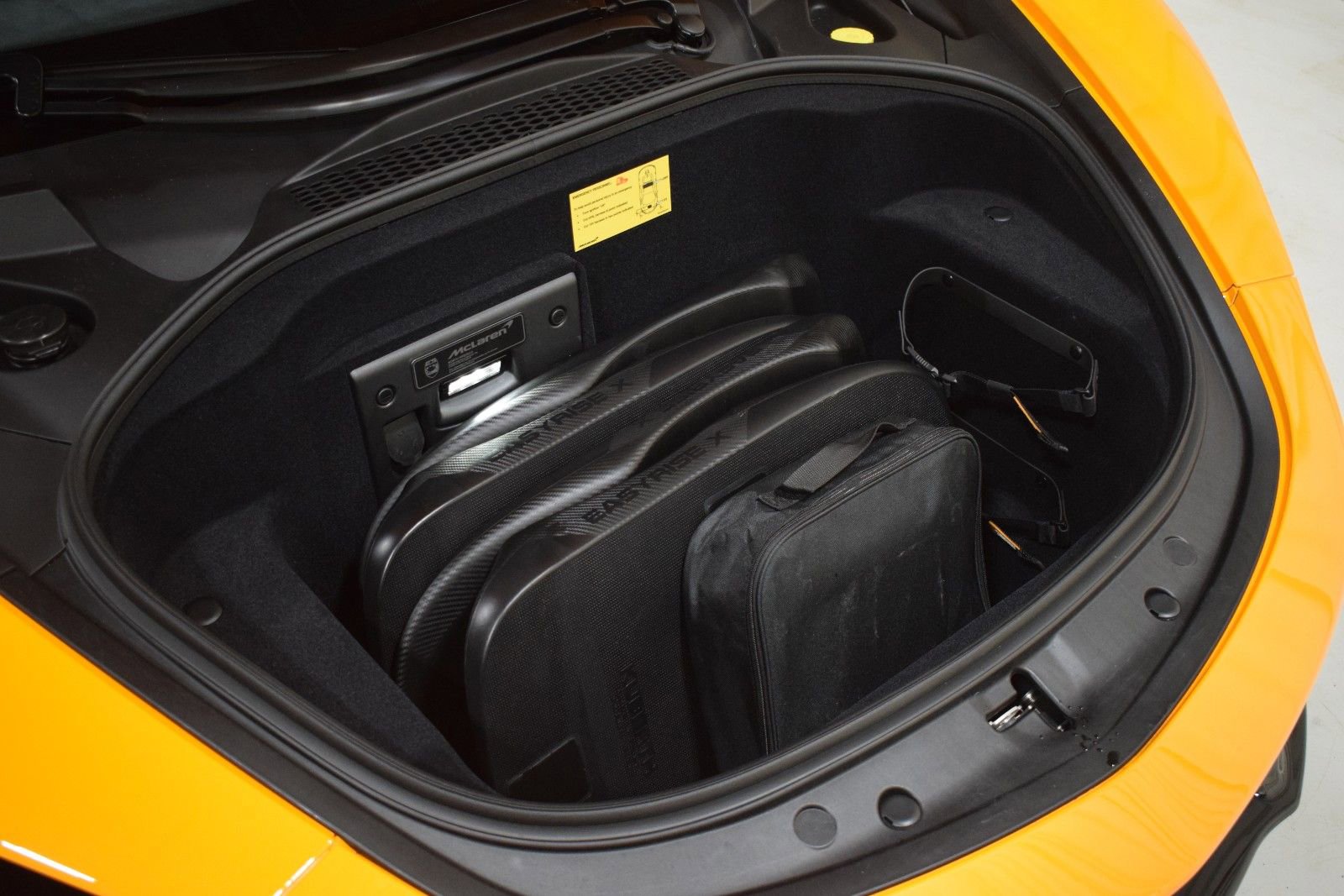 New 2026 McLaren Artura Spider RWD image 39