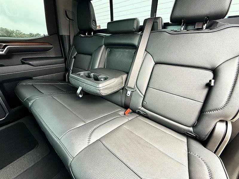 Used 2025 GMC Sierra 1500 Denali w/ Technology Package AWD/4WD image 36