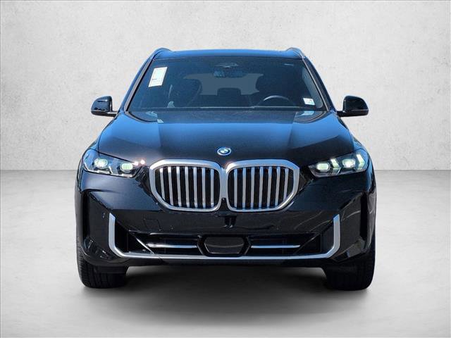 New 2026 BMW X5 xDrive50e image 6