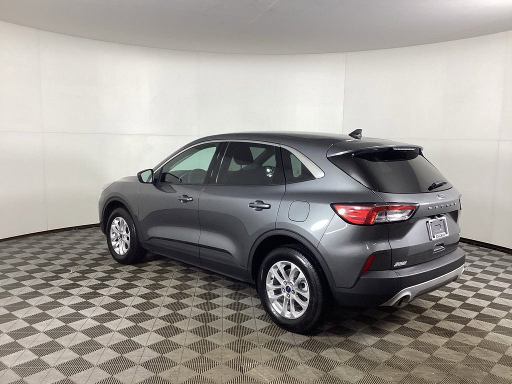 Used 2022 Ford Escape SE w/ Convenience Package image 4