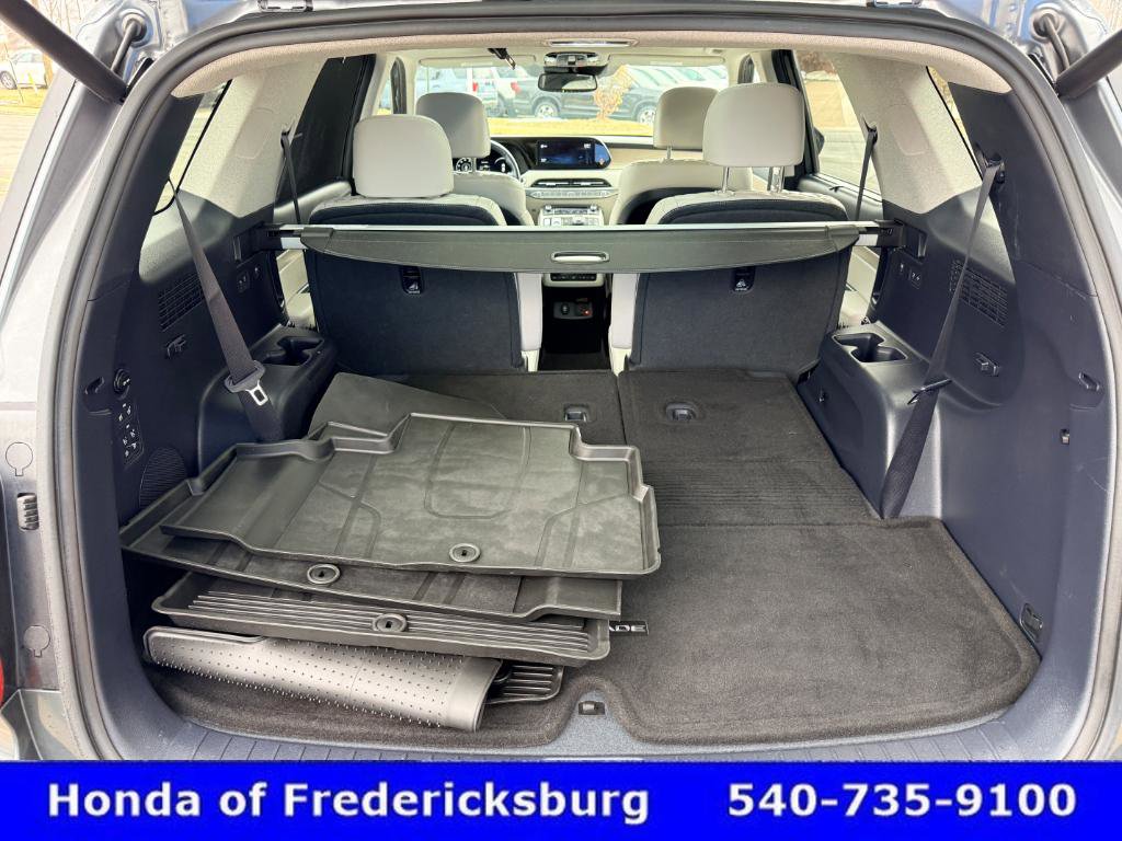 Used 2022 Hyundai Palisade Limited w/ Winter Package image 24