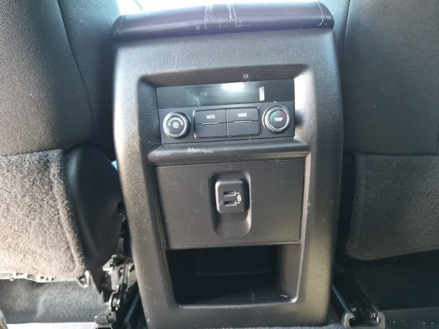 Used 2023 Chevrolet Traverse LT image 33