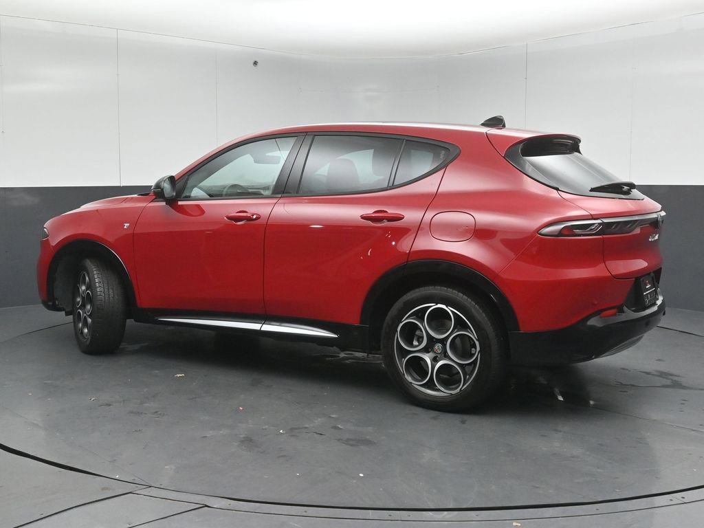 Used 2024 Alfa Romeo Tonale Ti image 5
