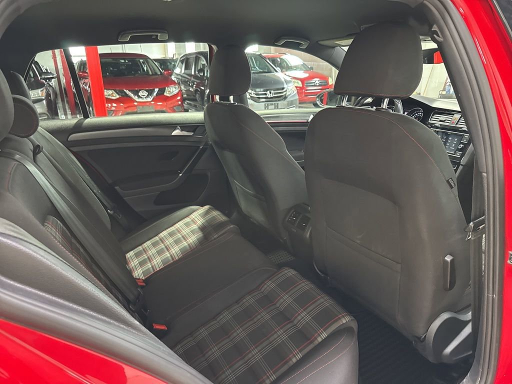 Used 2021 Volkswagen GTI Autobahn image 38