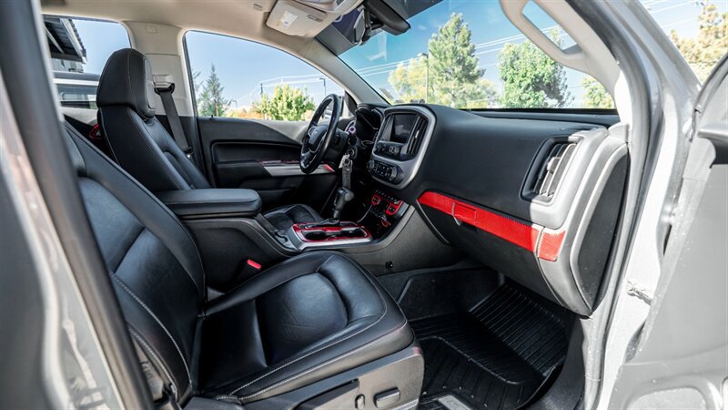 Used 2020 Chevrolet Colorado ZR2 w/ ZR2 Dusk Special Edition AWD/4WD image 17