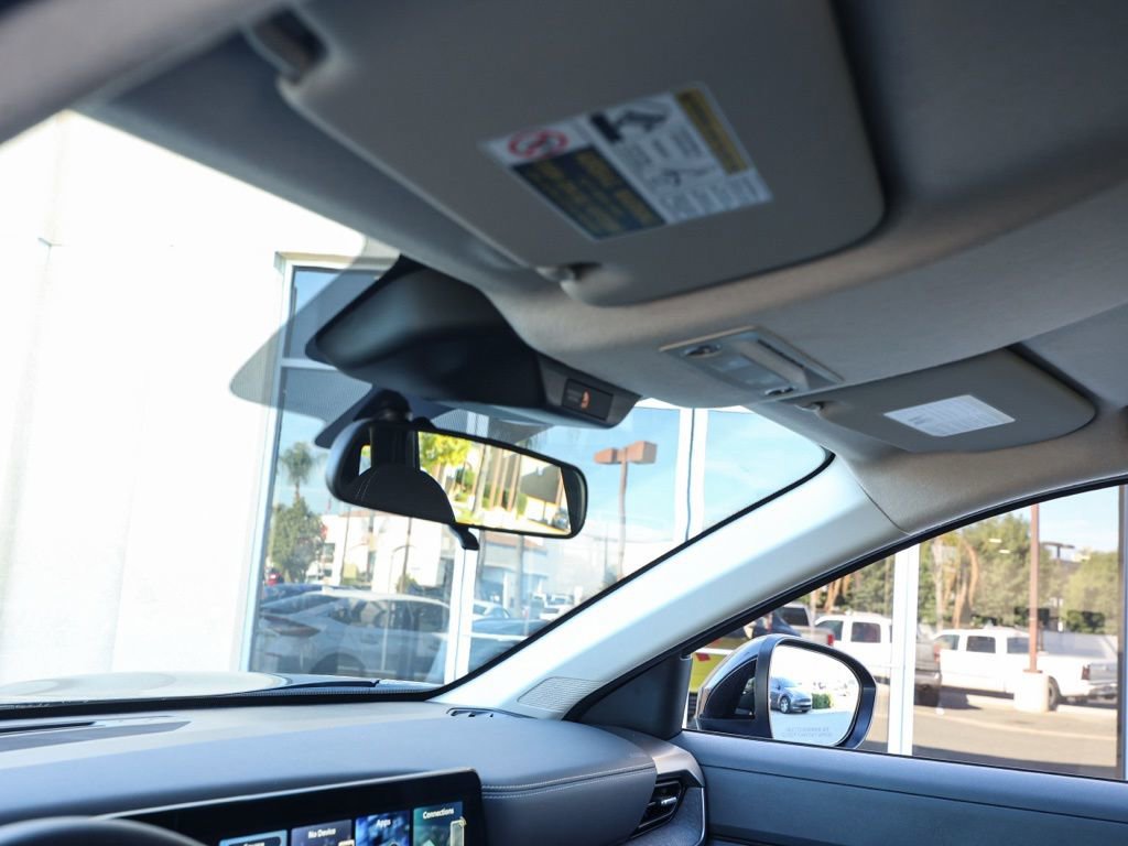 Used 2026 Nissan Kicks SV image 13