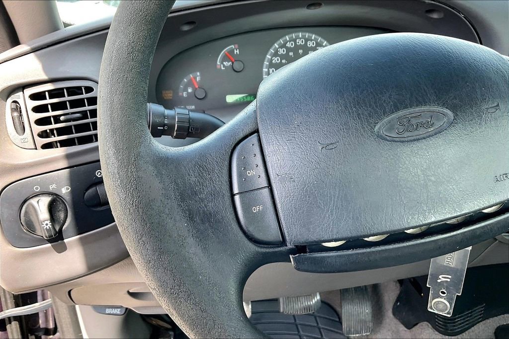 Used 2000 Ford F150 XL RWD image 5