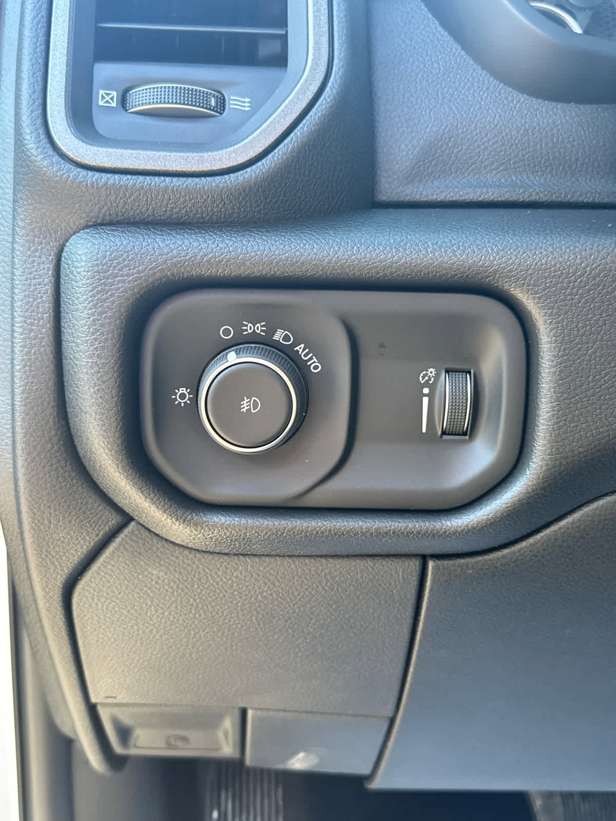 New 2026 RAM 3500 Tradesman w/ Chrome Appearance Group image 14