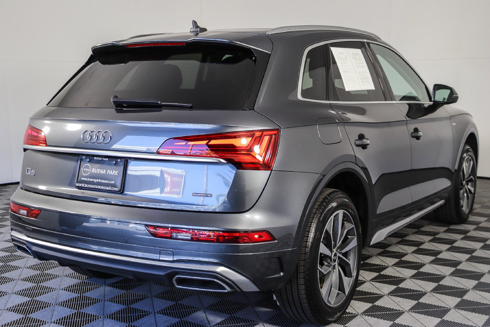 Used 2023 Audi Q5 2.0T Premium Plus w/ Premium Plus Package AWD/4WD image 8