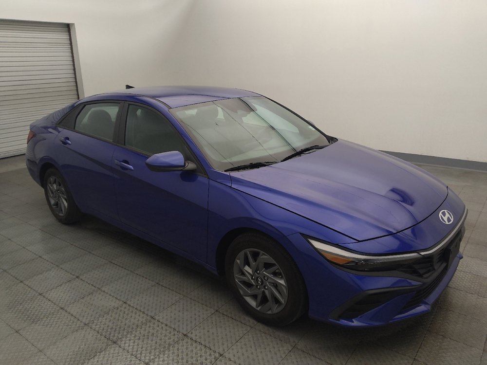 Used 2024 Hyundai Elantra SEL FWD image 11