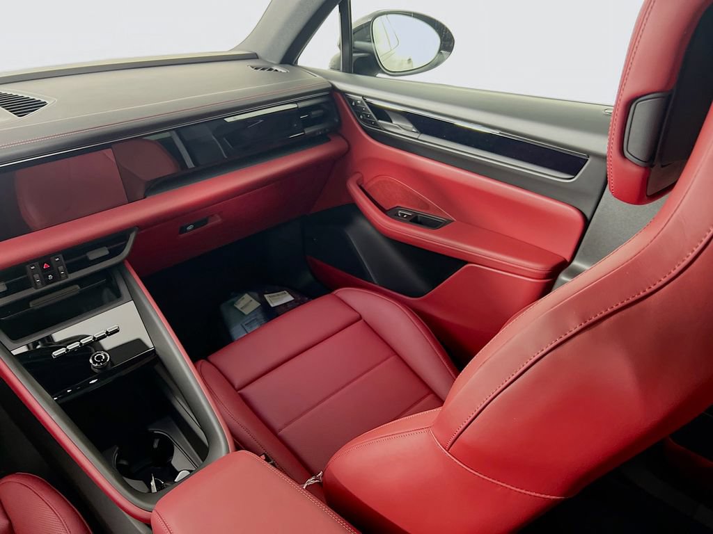 New 2026 Porsche Macan 4 Electric AWD/4WD image 26