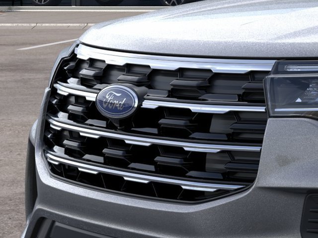 Used 2026 Ford Explorer Active AWD/4WD image 17
